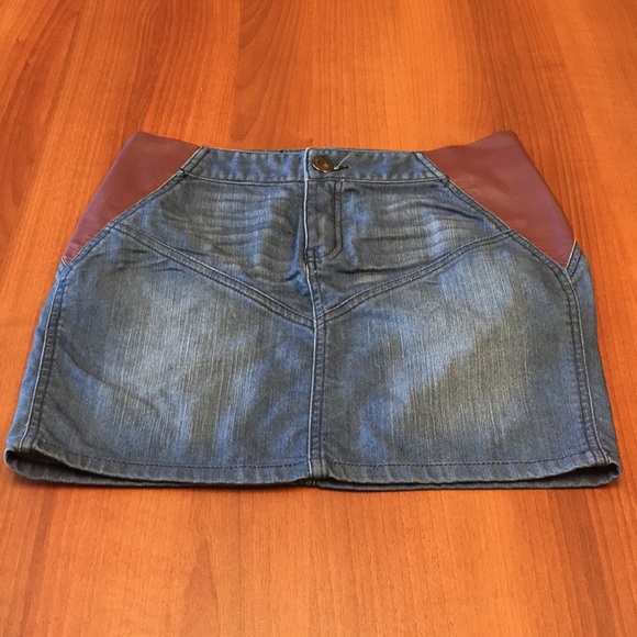 BCBG Aegean Blue faux leather denim skirt - Picture 3 of 8