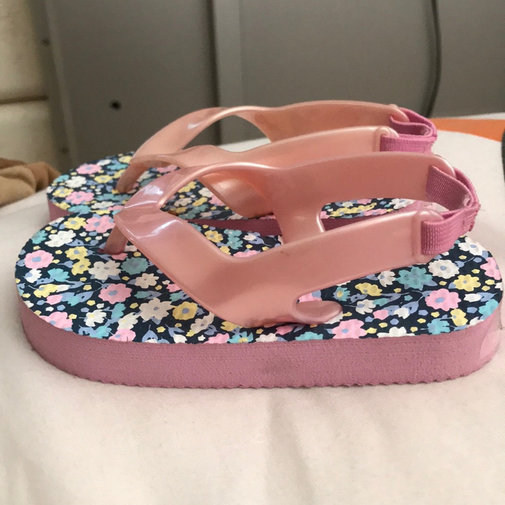 Shoes - Picture 2 of 3