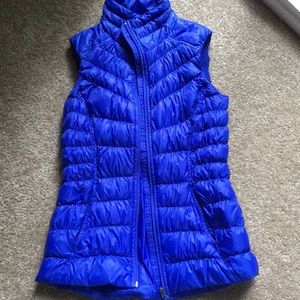 Women’s blue athleta vest