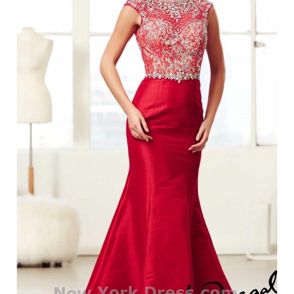 Red macduggal mermaid gown