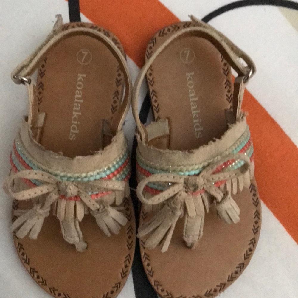 Shoes - Picture 2 of 3