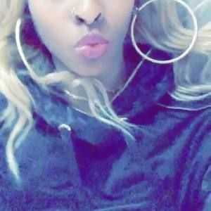 Meet your Posher, Latoya