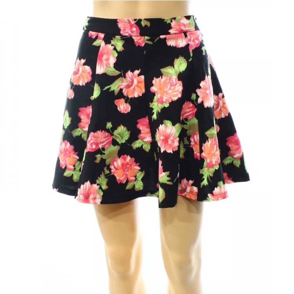 LUSH Pink Roses Black Floral Short A-Line Flare Skirt Junior Girls Size Small