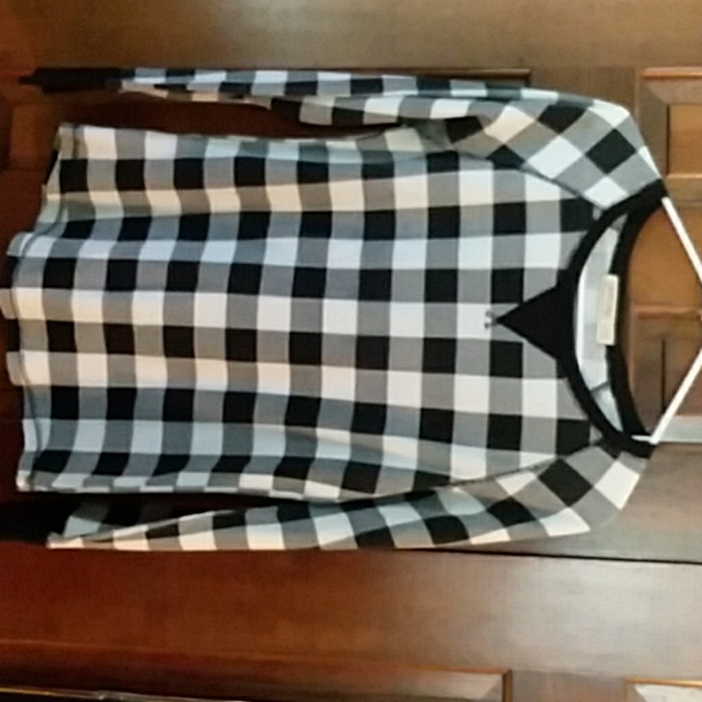 Black and white sweater