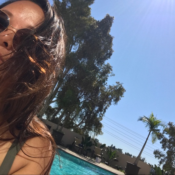 Meet your Posher, L. - Picture 1 of 1