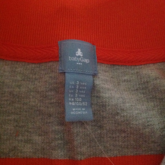 GAP Shirt - Picture 3 of 4