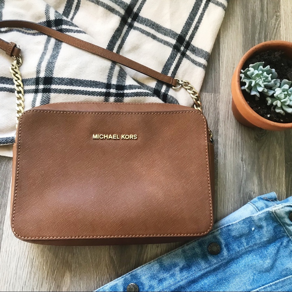 Micheal Kors Crossbody Bag