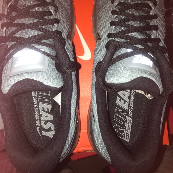 NEW Nike 2017 Air Max: Grey/Black, Sz 8.5 & 9,NWB! - Picture 7 of 8