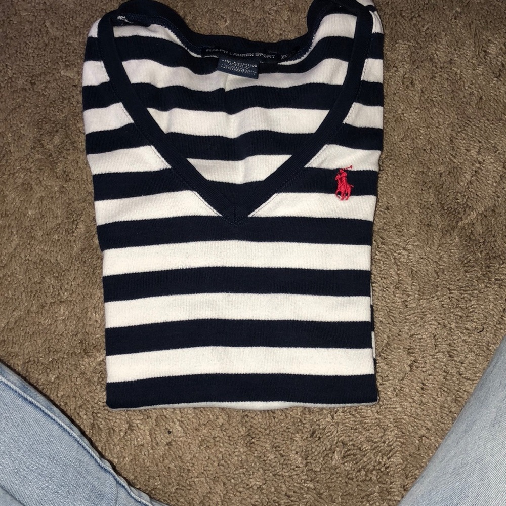 Polo v neck
