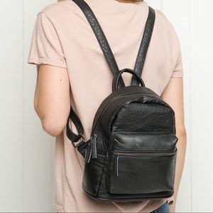 【Sold】Brandy Melville mini leather backpack