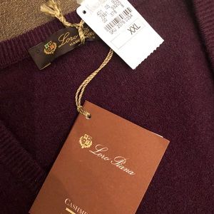 NWT Loro Piana Men’s XXL Cashmere V neck sweater