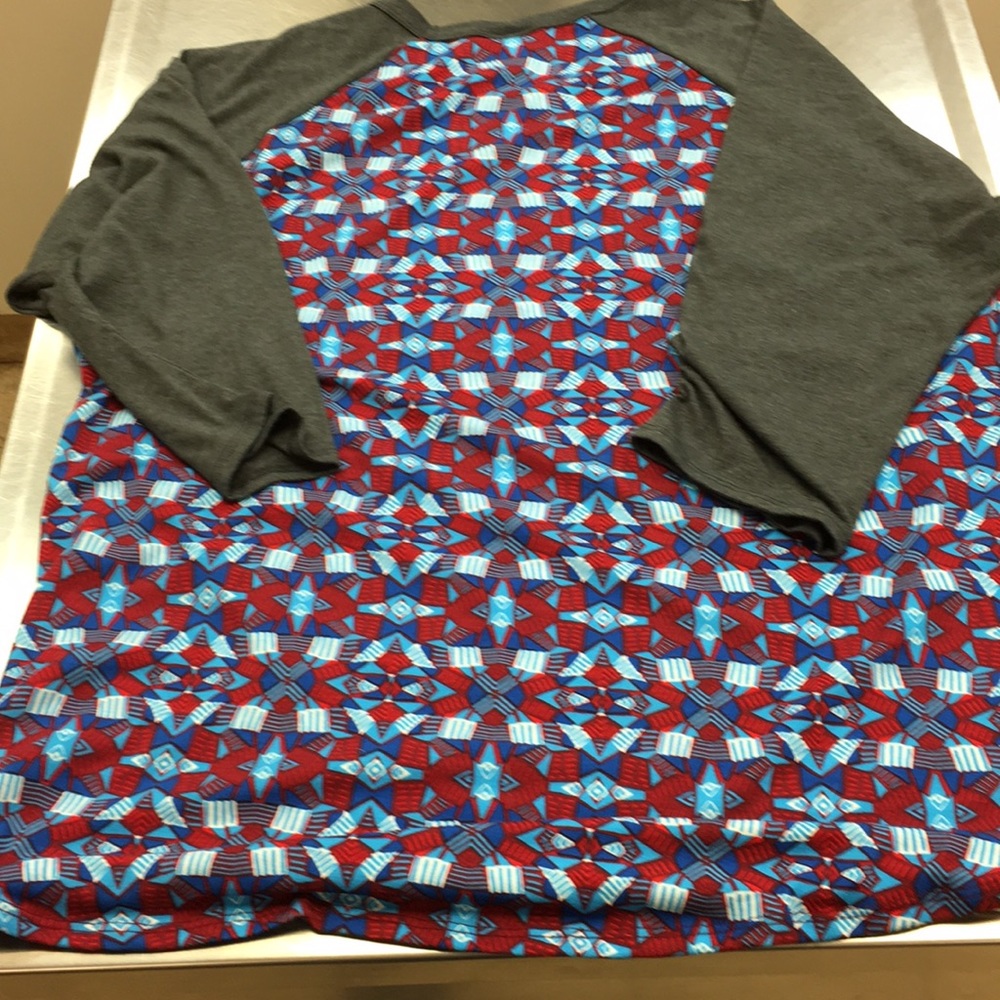 Lularoe Randy T 3x - Picture 2 of 3
