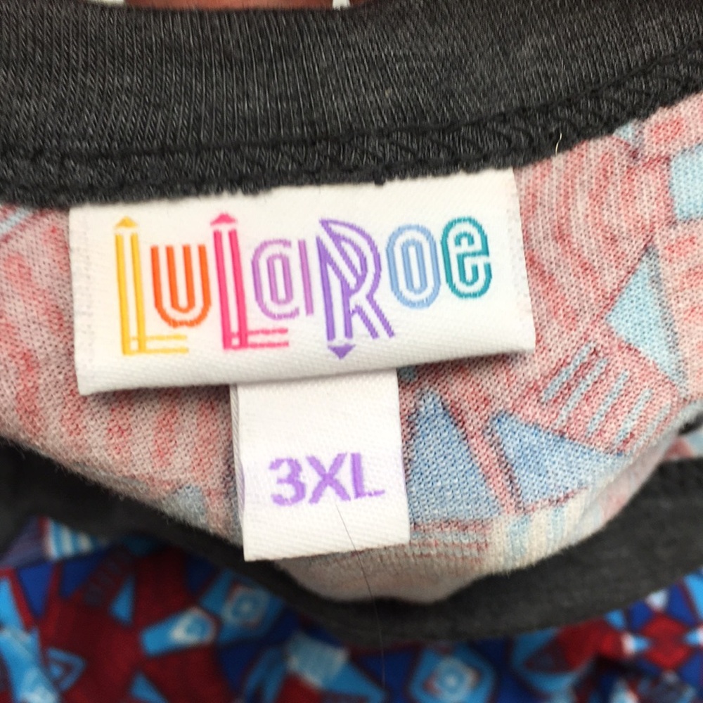 Lularoe Randy T 3x - Picture 3 of 3