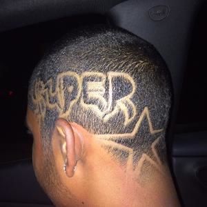 Meet your Posher, Avery