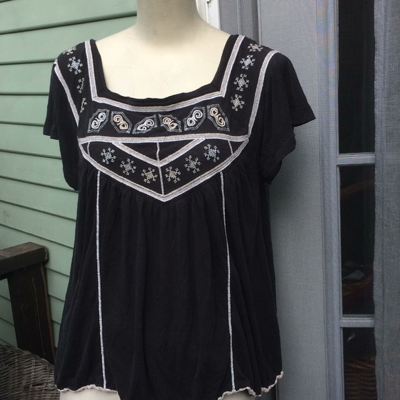 Free People Tops - Free people peasant top Sz M Black/Beige lovely