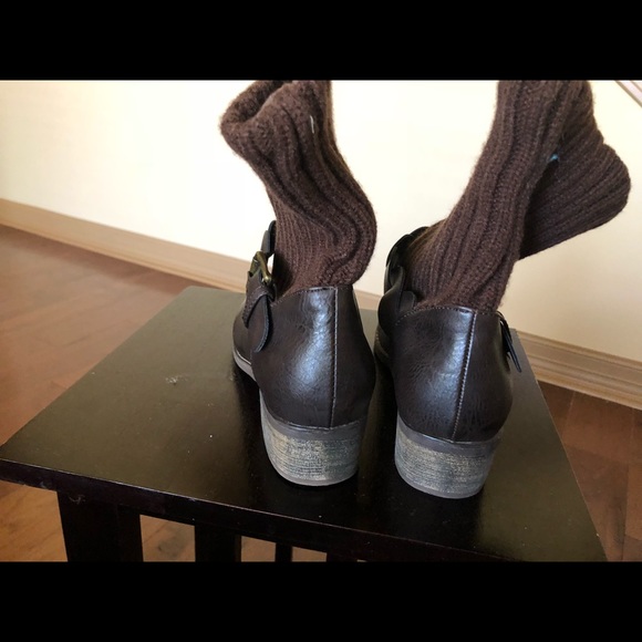 Modern Rush brown booties boots. - Picture 3 of 3