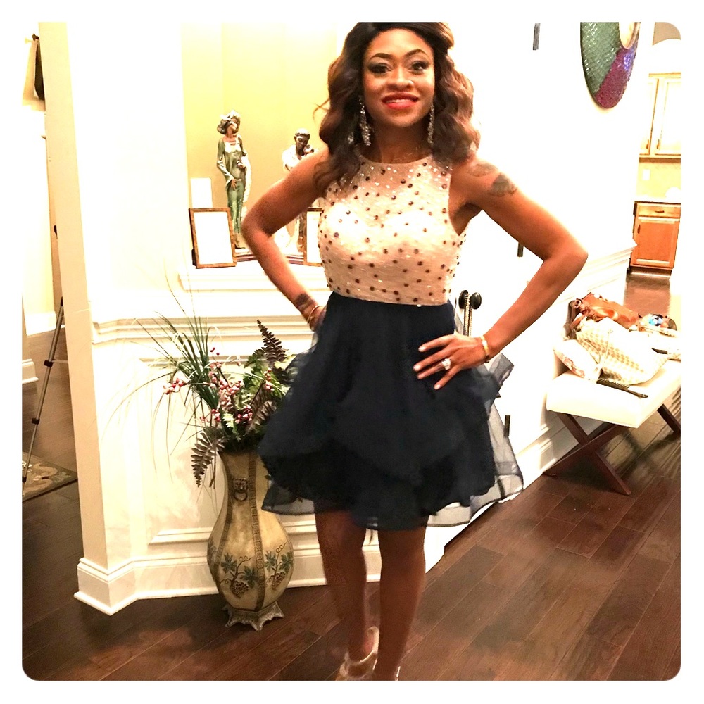 Cocktail dress/gown