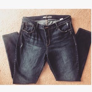 ⚡️OLD NAVY ROCKSTAR JEANS⚡️