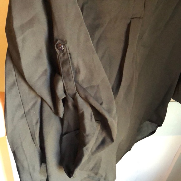 Black Dress Top with Fold-up Sleeves - Picture 3 of 3