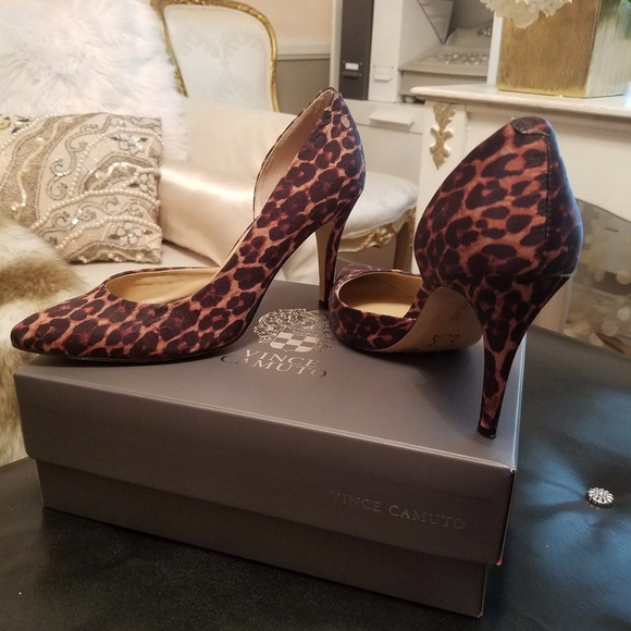 Vince Camuto Shoes - Vince Camuto Halona 2 (size 8) Leopard print