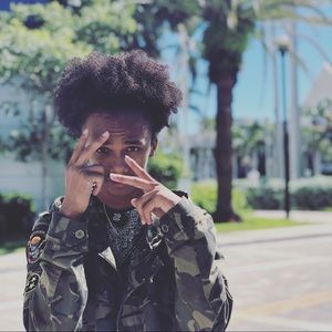 Meet your Posher, Eddie