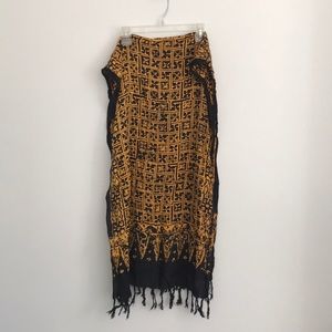 Black and yellow scarf