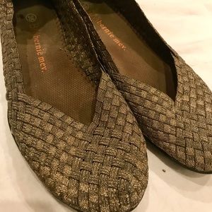 bernie mev. Women’s Catwalk