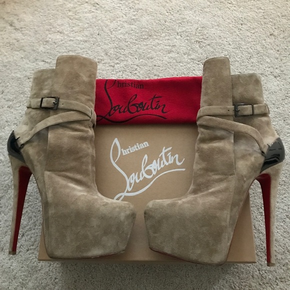 💯Authentic Christian Louboutin Suede Boots. 37.5 - Picture 8 of 8
