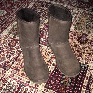 Uggs, ankle cut, chocolate