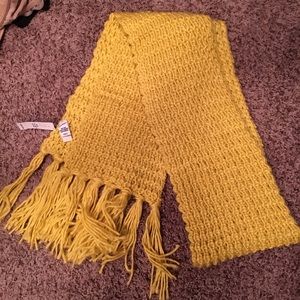 Old Navy Cable Knit Scarf