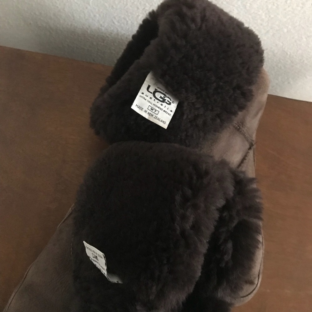 UGG TALL WOMAN BOOTS 7W - Picture 7 of 8