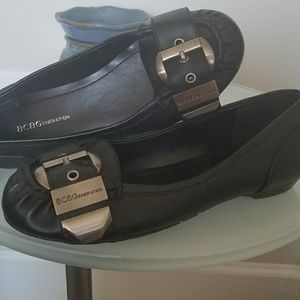 BCBG GENERATION flats