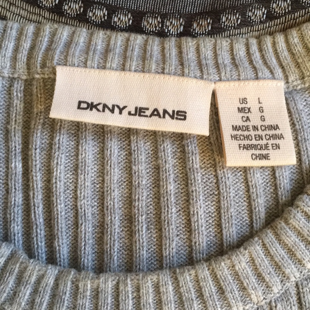 DKNY sweater - Picture 3 of 3