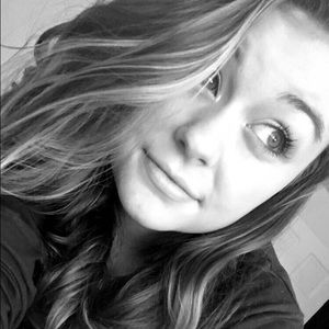 Meet your Posher, Lexie