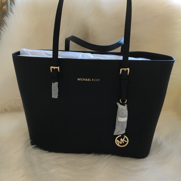 New! Michael Kors tote - Picture 4 of 5