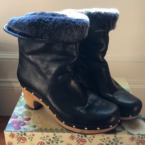 Ugg clog boot