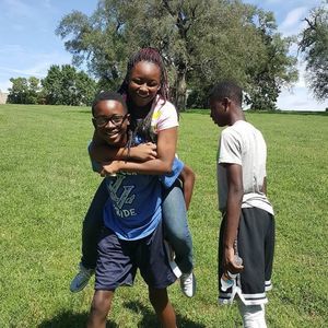 Meet your Posher, Shay