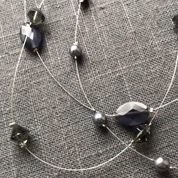 Lia Sophia necklace - Picture 2 of 3