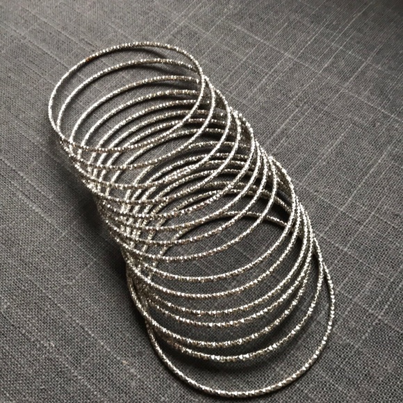 Bangle bracelets - Picture 1 of 2