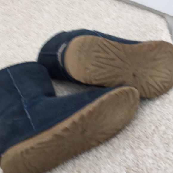 Navy Uggs 7 - Picture 3 of 5