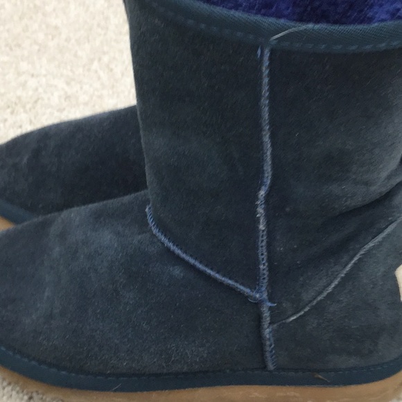 Navy Uggs 7 - Picture 5 of 5