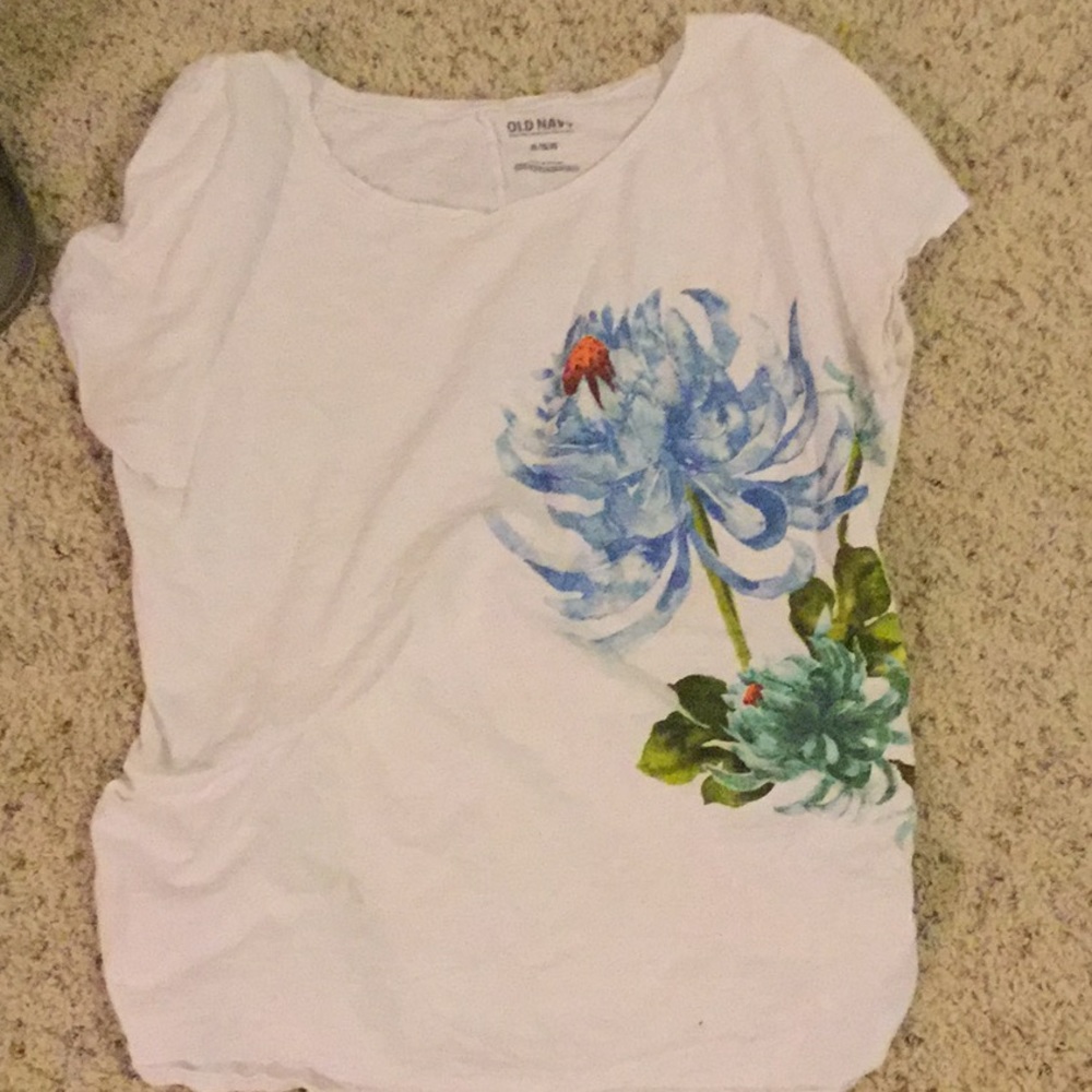 Old navy maternity top
