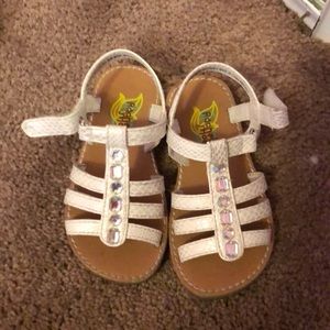 No longer fits my daughter