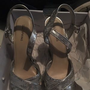 Size 8 silver Wedges