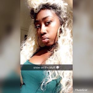 Meet your Posher, Lynn