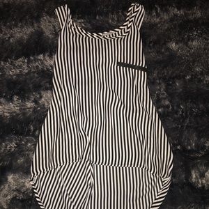 Forever 21 Hi-Low Tank - Size M 🌚🌚🌚