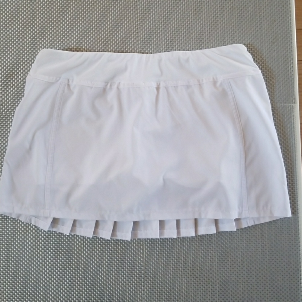 Fabletics  white skort size XL