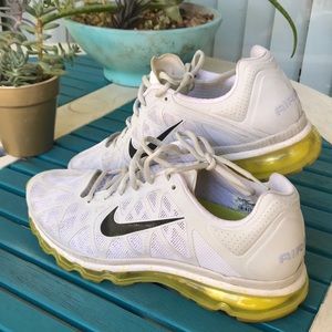 FINAL MARKDOWN - donating today - Nike Airmax