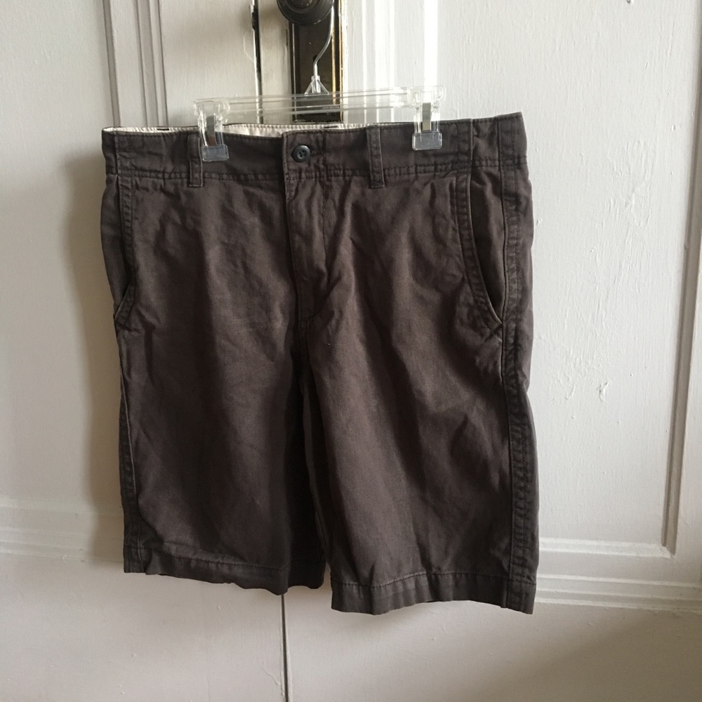 Old navy dark grey-brown kaki shorts