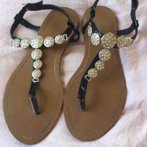Black sandals with jewels